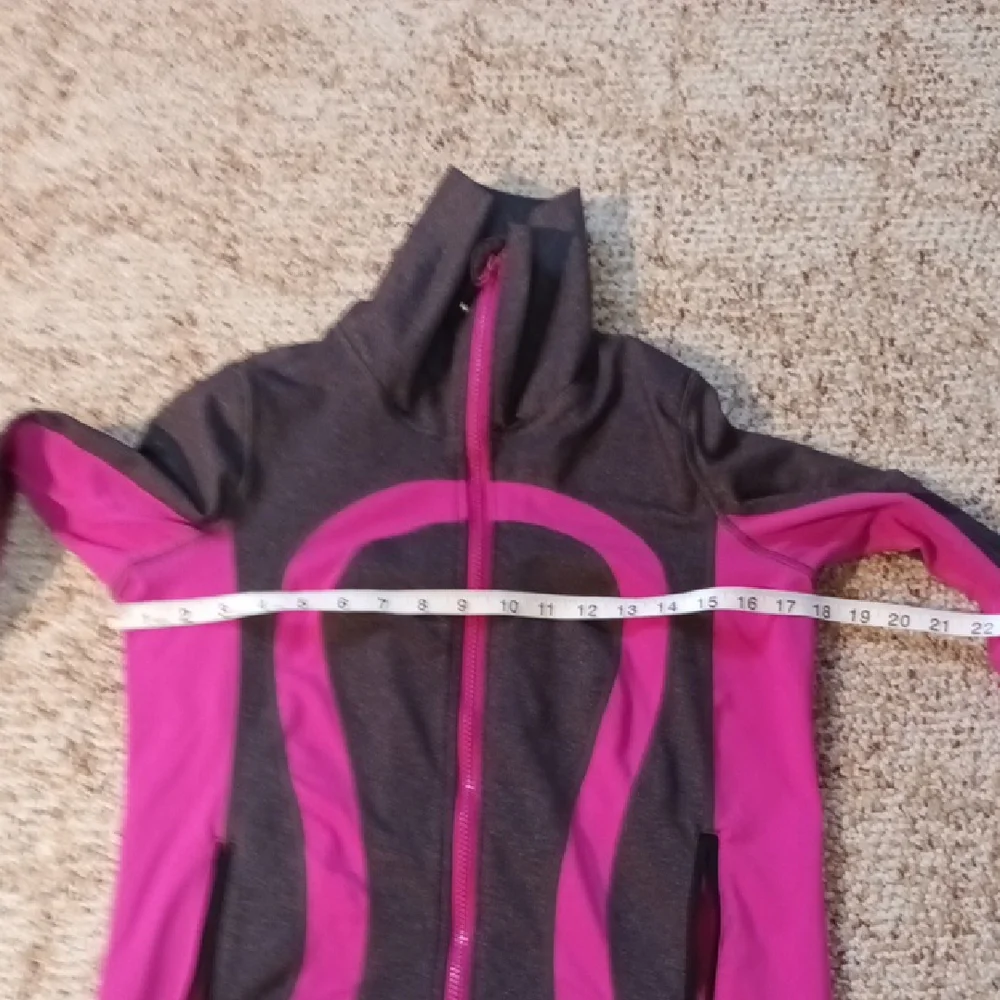 Size 8 Purple and Gray Sweater with Stand-Up Collar - Picture 12 of 15